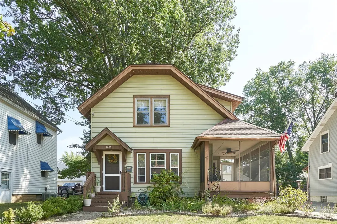 1745 9th Street, Cuyahoga Falls, OH 44221 - #1