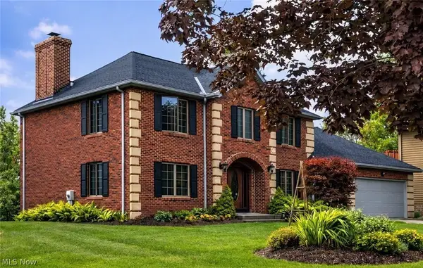 8449 Settlers Passage, Brecksville, OH 44141