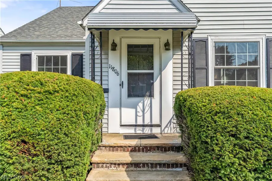 11806 Wayland Avenue, Cleveland, OH 44111 - #3