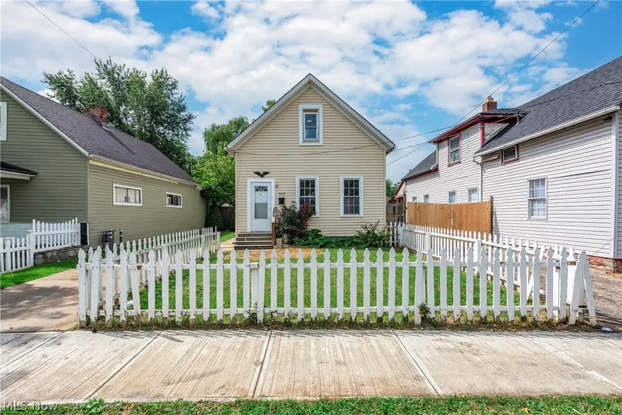 3326 W 61st Street, Cleveland, OH 44102 - #3