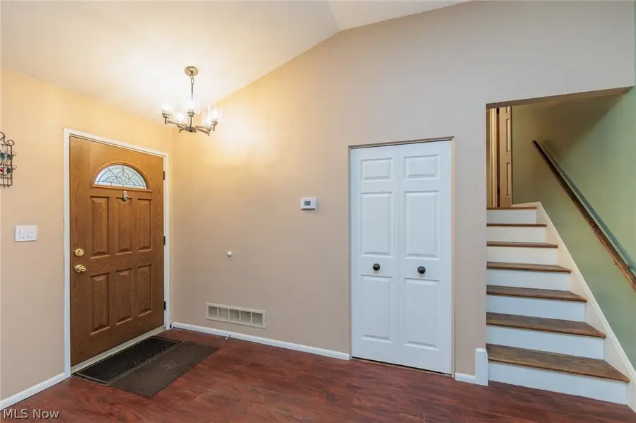 25100 Arlington Lane, North Olmsted, OH 44070 - #3