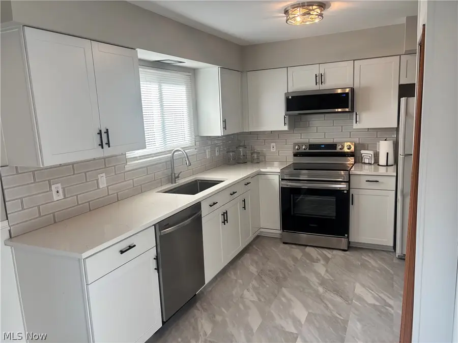 8729 Fox Rest Drive #6-24, Brecksville, OH 44141 - #2