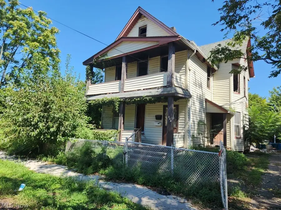 1085 E 66th Street, Cleveland, OH 44103 - #3