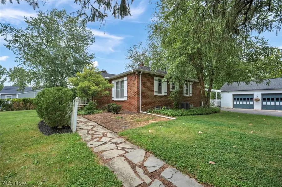 755 W Glendale Street, Bedford, OH 44146 - #2