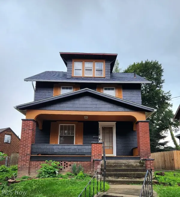 1227 Mcgregor Nw Avenue, Canton, OH 44703