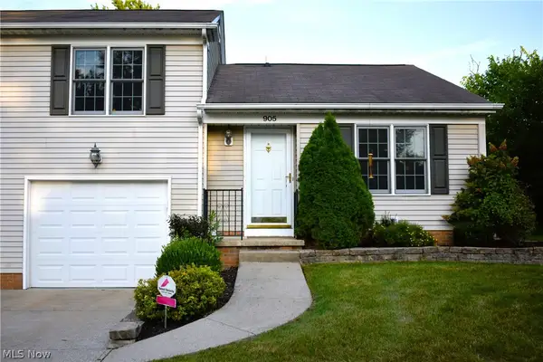 905 Quinebaug Court, Brunswick, OH 44212