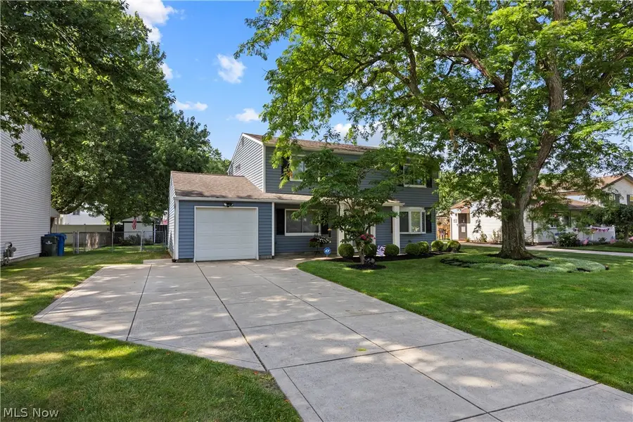 24231 Fairlawn Drive, North Olmsted, OH 44070 - #2