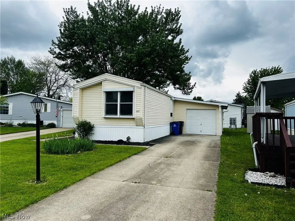 1517 Lady Anne, Streetsboro, OH 44241 - #1