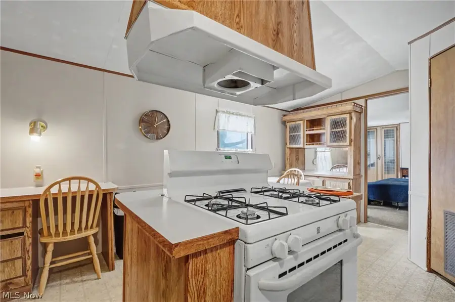 1517 Lady Anne, Streetsboro, OH 44241 - #3