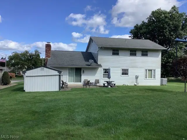 1560 Raywood Road, Alliance, OH 44601 - #3
