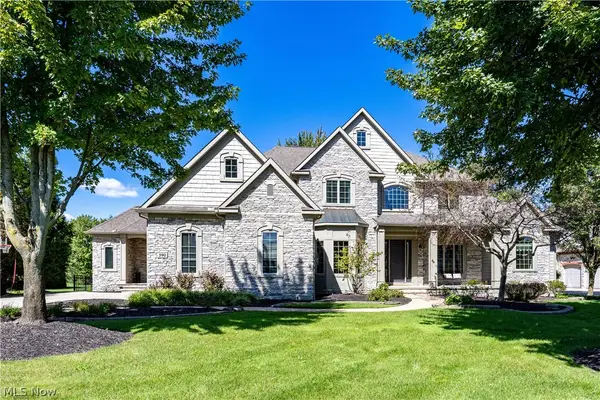 390 Club W Drive, Aurora, OH 44202