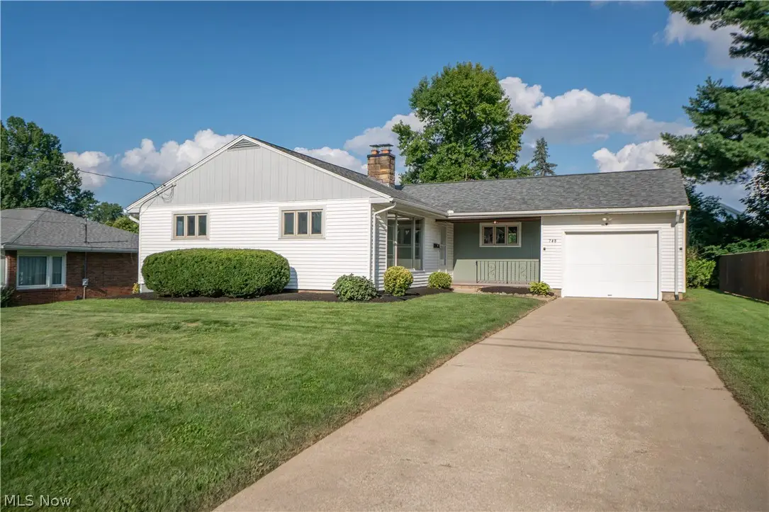748 Hemlock Nw Street, Massillon, OH 44647 - #1