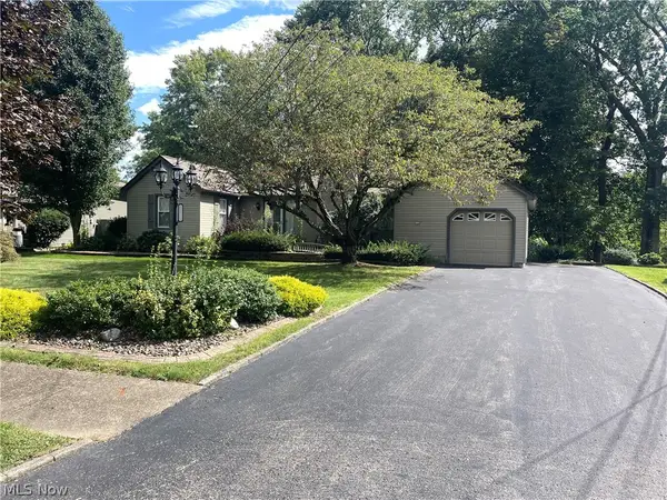 3255 Meadowlark Lane, Canfield, OH 44511