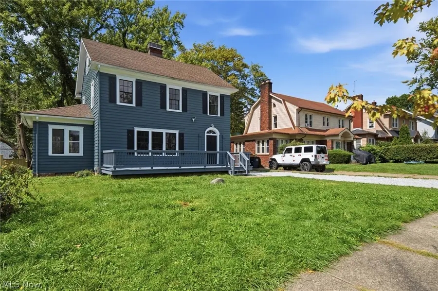 814 Crestview Avenue, Akron, OH 44320 - #3