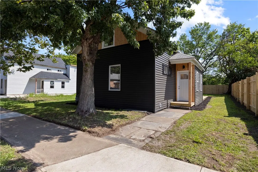 3135 W 16th Street, Cleveland, OH 44109 - #1
