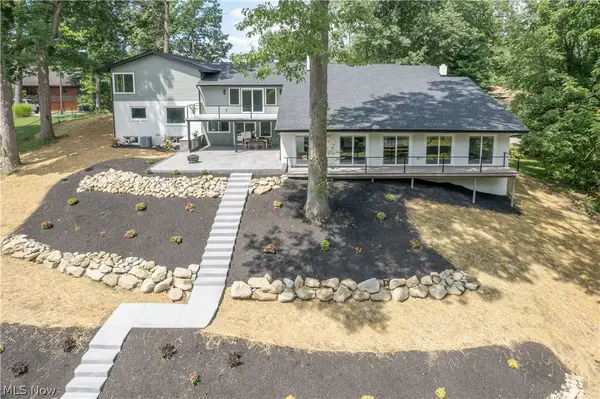 4567 Rex Lake Drive, New Franklin, OH 44319
