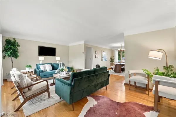 3397 Lotus Lane, Seven Hills, OH 44131