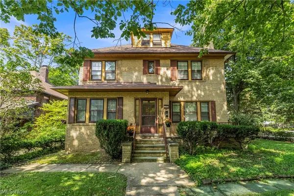 3375 Fairmount Boulevard, Cleveland Heights, OH 44118