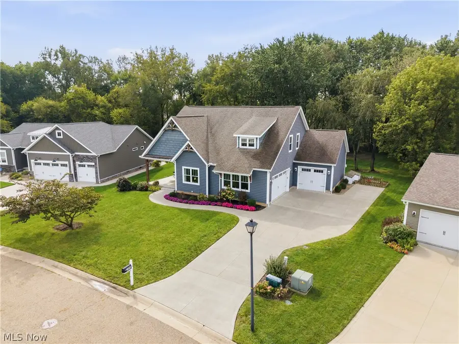 3098 Huntcliffe Ne Road, Canton, OH 44721 - #2