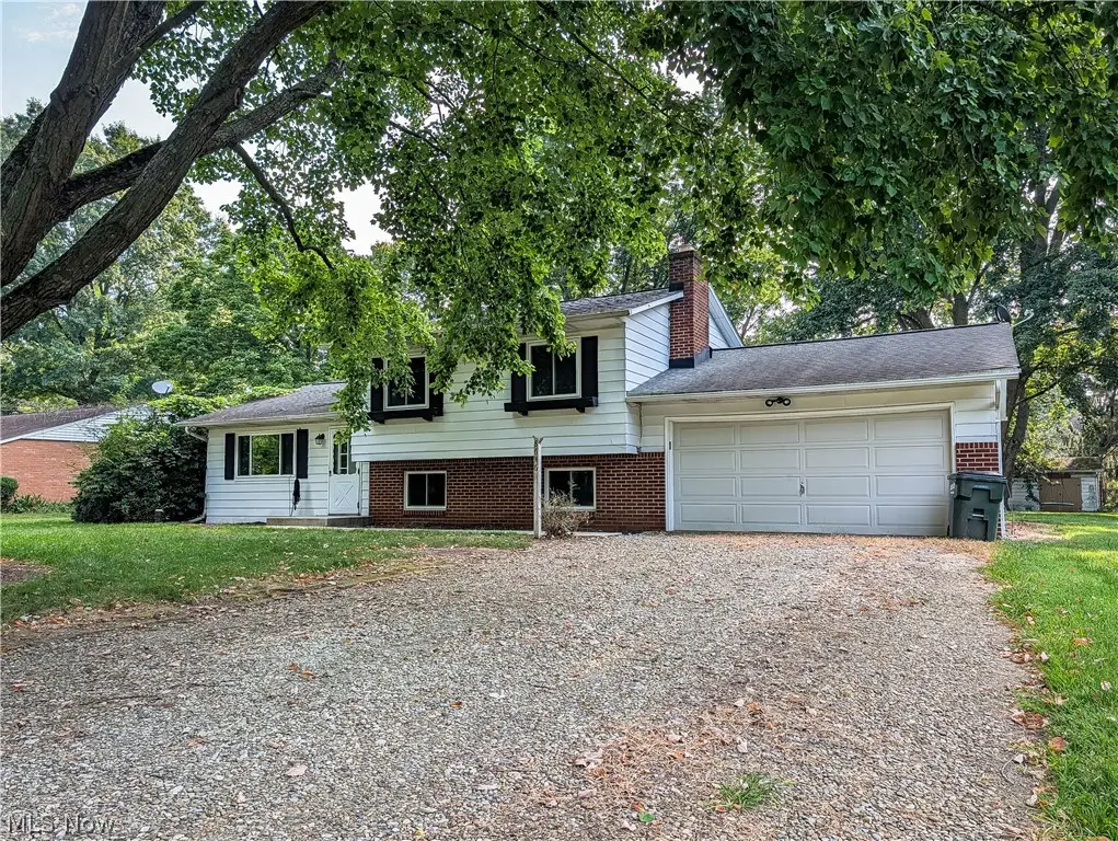 8636 Camelot Nw Avenue, Canal Fulton, OH 44614 - #1