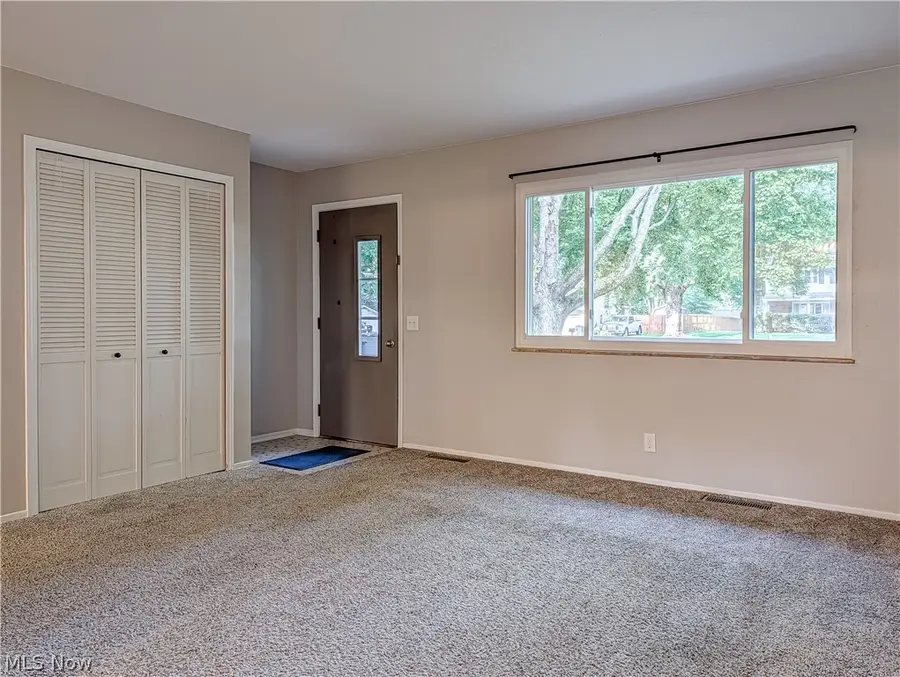 8636 Camelot Nw Avenue, Canal Fulton, OH 44614 - #3