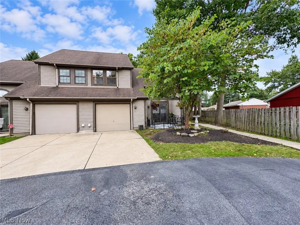 3831 NE Northwoods Ne Court #4, Warren, OH 44483 - #1