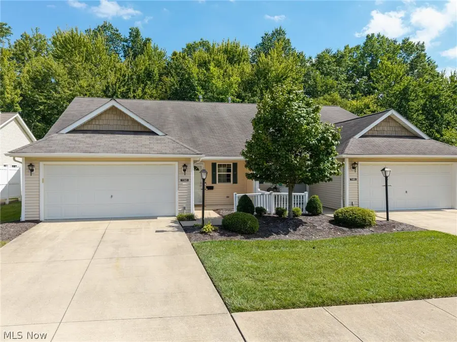 7393 Willow Woods Drive, North Olmsted, OH 44070 - #2