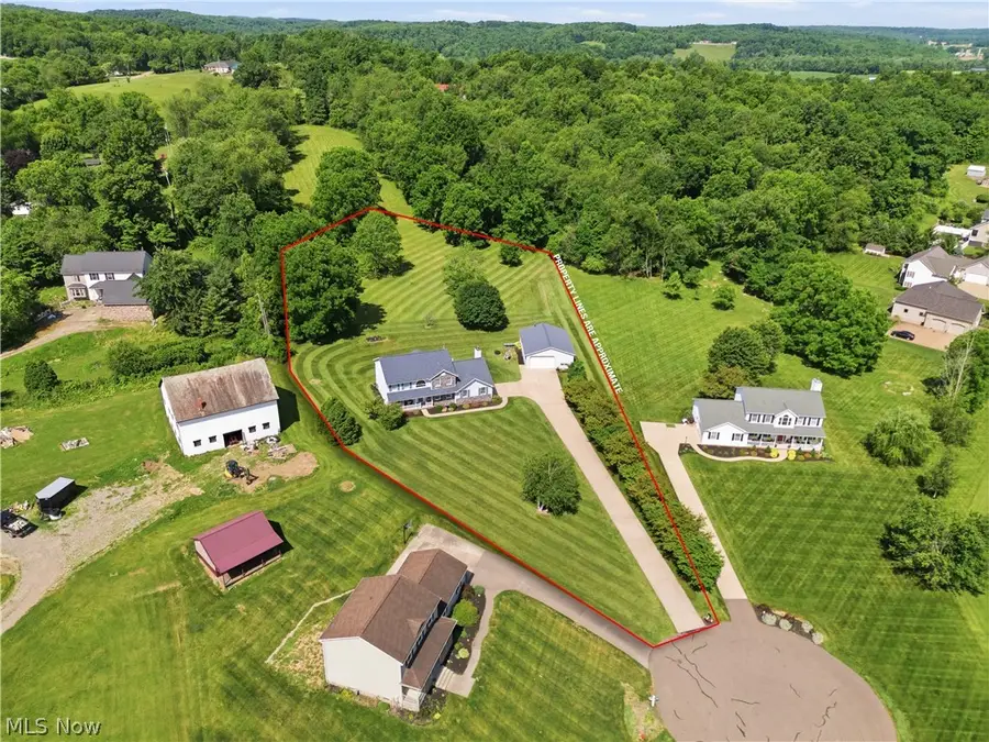 813 Walnut Ridge Nw Street, Bolivar, OH 44612 - #3