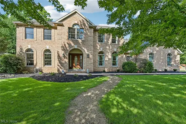 2905 Cedarwood Drive, Alliance, OH 44601