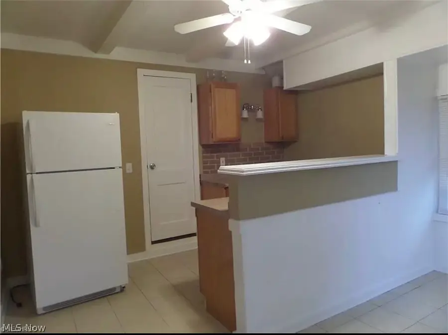 231 S Vine Street, Medina, OH 44256 - #3