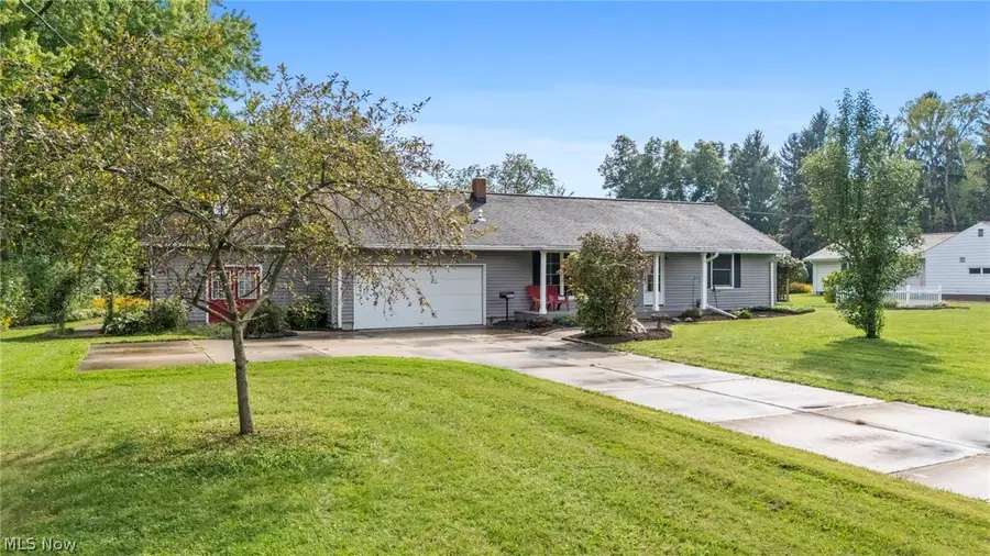 8525 Kirkwood Drive, Chesterland, OH 44026 - #2