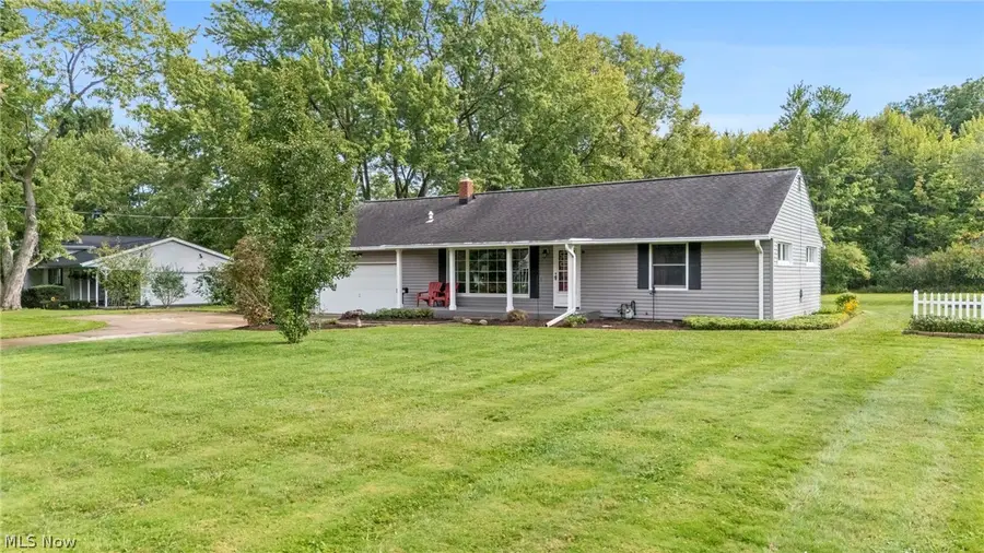 8525 Kirkwood Drive, Chesterland, OH 44026 - #3