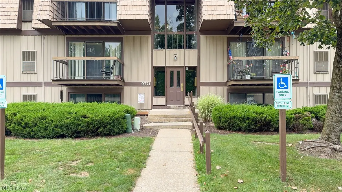9771 Sunrise Boulevard #N2, North Royalton, OH 44133 - #1