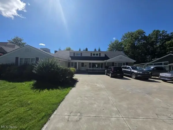 24750 S Woodland Road, Beachwood, OH 44122