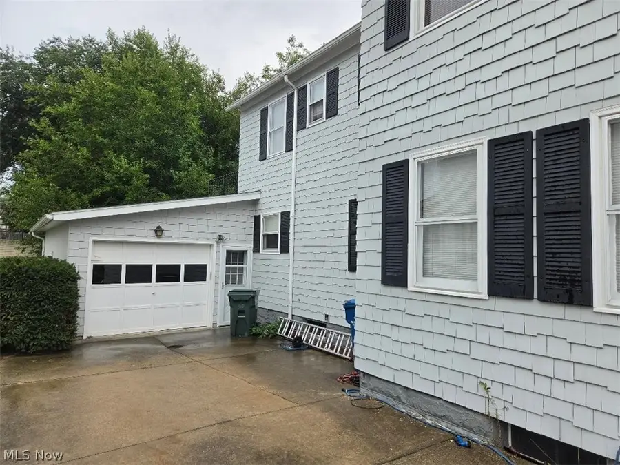 158 Lincoln Street, Amherst, OH 44001 - #3