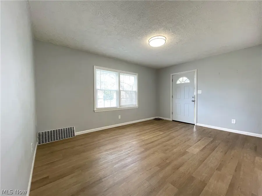 1731 Thornapple Avenue, Akron, OH 44301 - #2