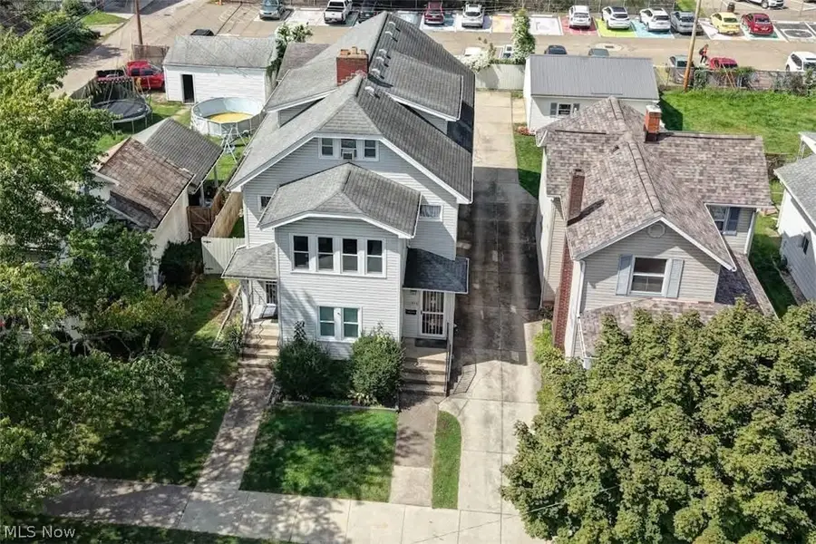 236 3rd Nw Street, New Philadelphia, OH 44663 - #2