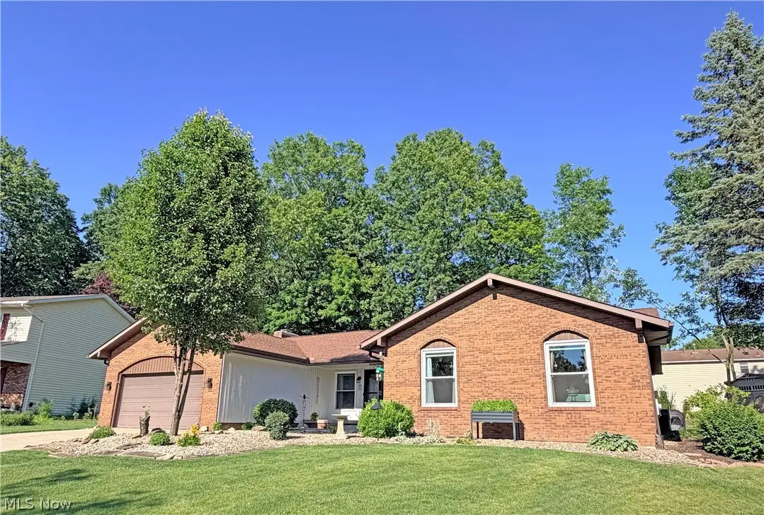 1043 Reedy Drive, Wadsworth, OH 44281 - #1