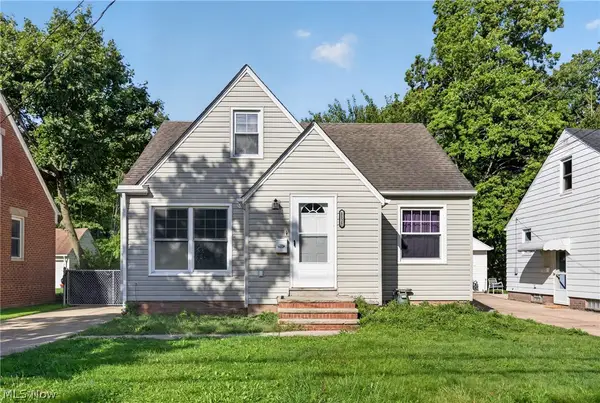 1128 Irene Road, Lyndhurst, OH 44124