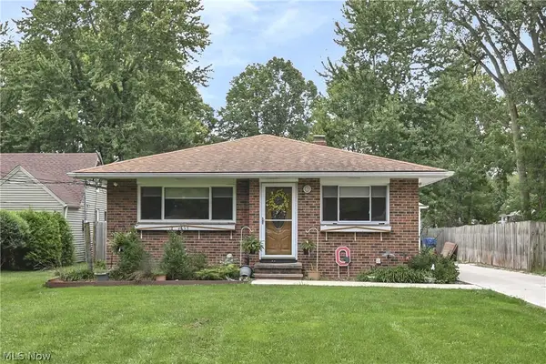 4695 Martin Drive, North Olmsted, OH 44070
