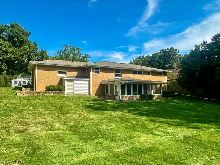 1525 Bellvue Drive, Niles, OH 44446 - #2