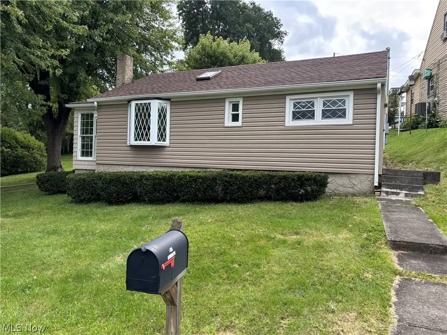 308 Carolina Avenue, East Liverpool, OH 43920 - #2