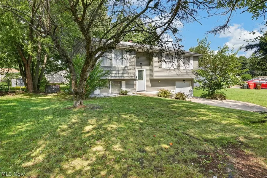 5124 Willow Crest Avenue, Austintown, OH 44515 - #2