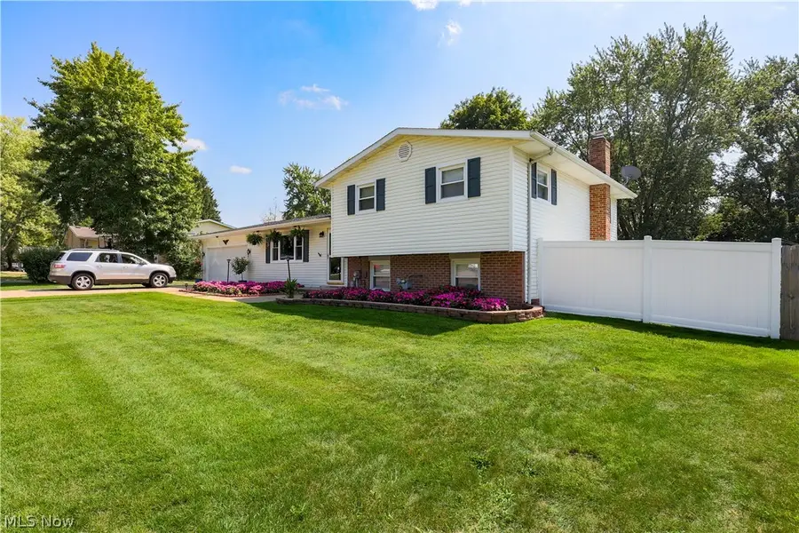 3425 Roanoke Nw Street, Massillon, OH 44646 - #2