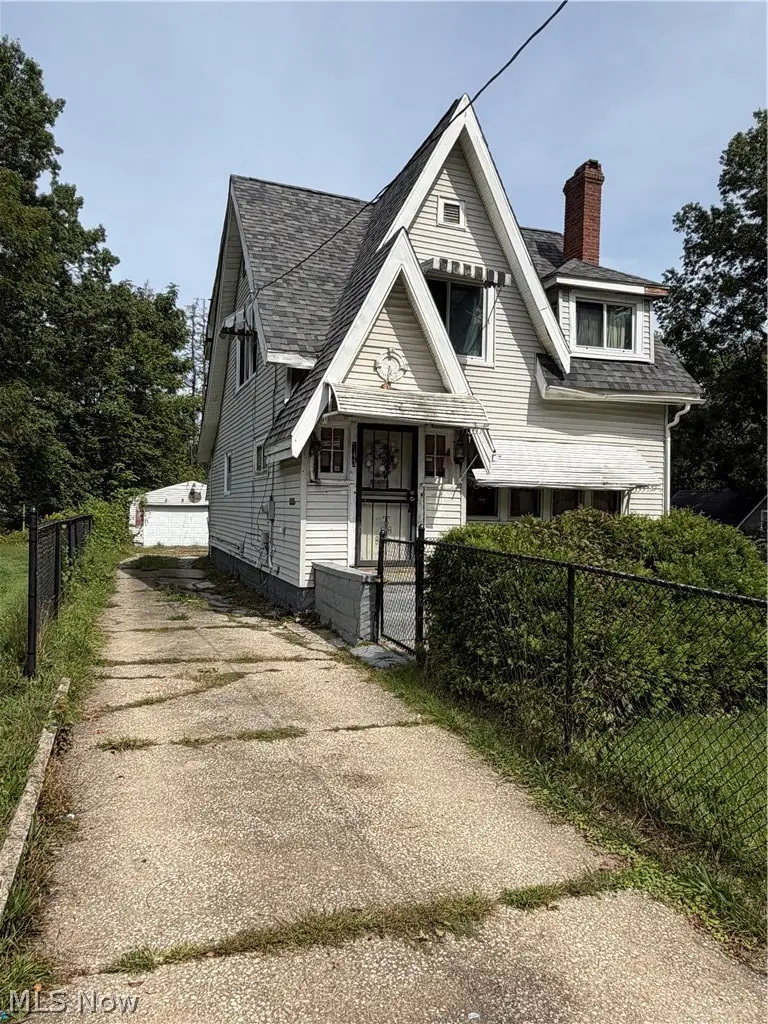 743 Bellevue Avenue, Akron, OH 44307 - #3