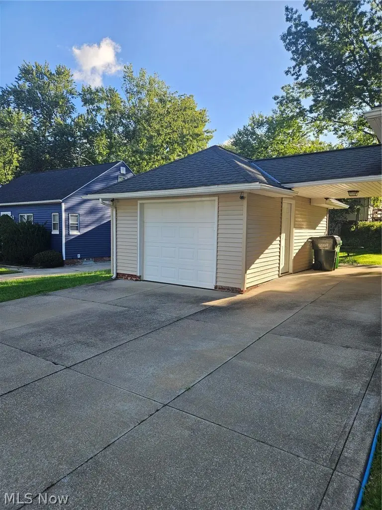 14 Thames Avenue, Bedford, OH 44146 - #3