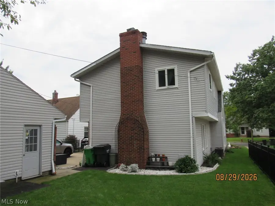 1733 E 238th Street, Euclid, OH 44117 - #3