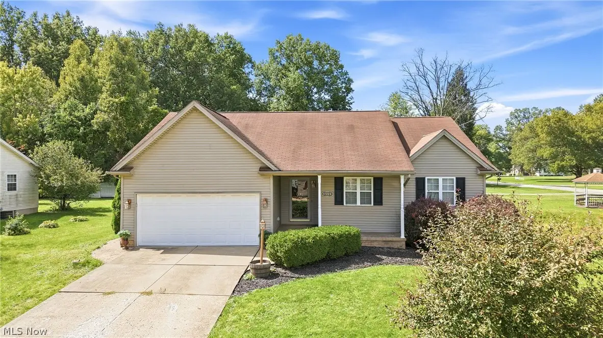 1561 Birch Run Ne Drive, Warren, OH 44483 - #1