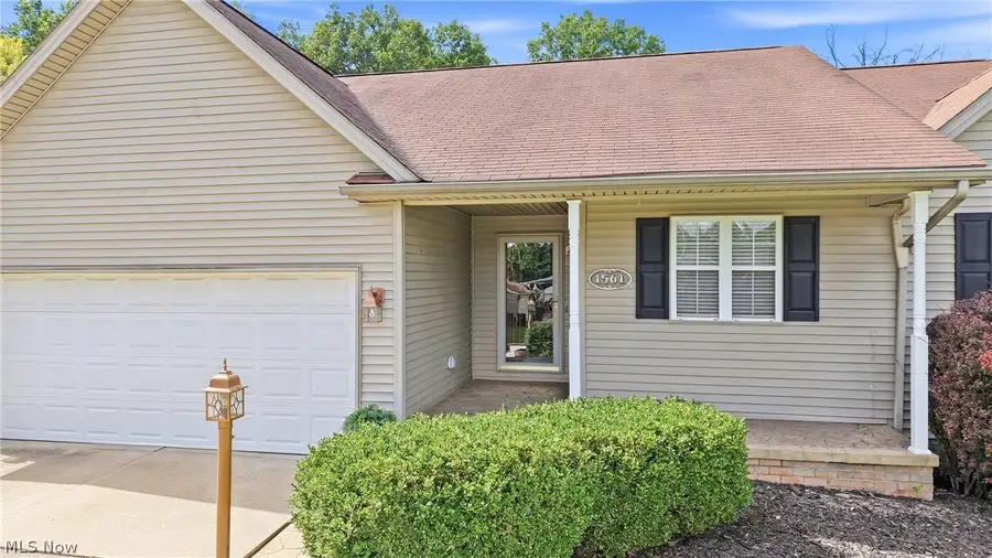 1561 Birch Run Ne Drive, Warren, OH 44483 - #2
