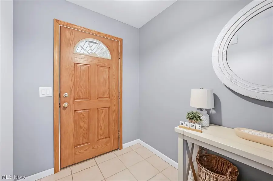 1561 Birch Run Ne Drive, Warren, OH 44483 - #3